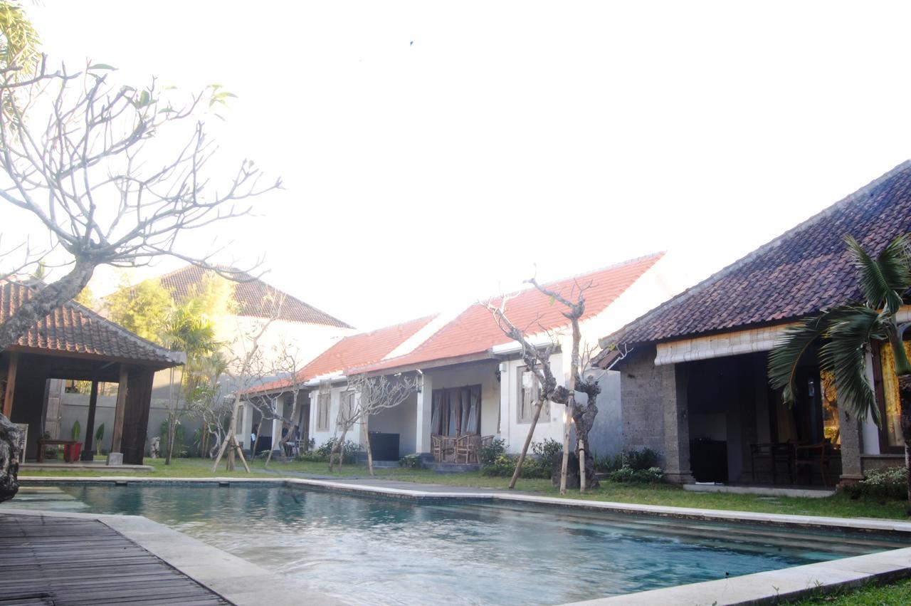 Pondok Alit Resort Seminyak Exterior foto