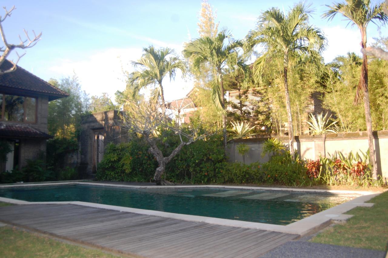 Pondok Alit Resort Seminyak Exterior foto